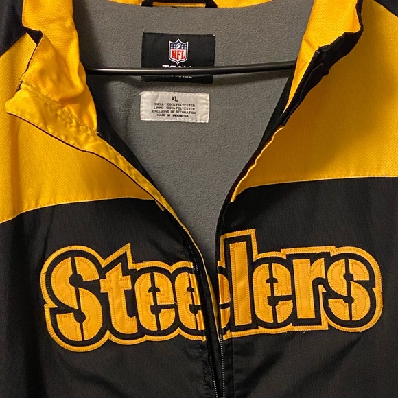 Large Jacket - Picture 2 of 5